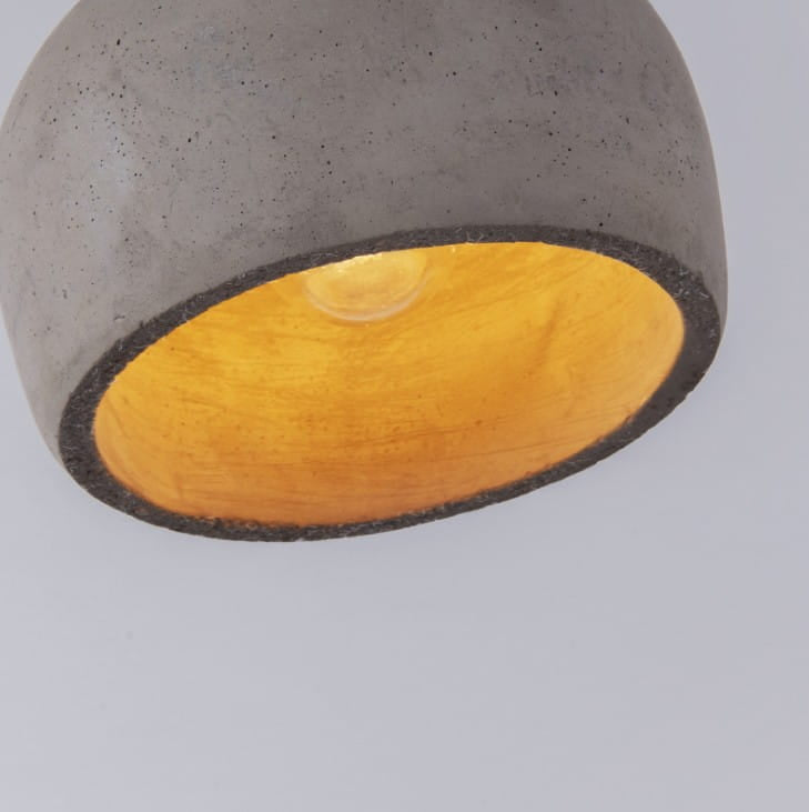 Betonghänglampa OLO med trädetaljer Ø 21 cm