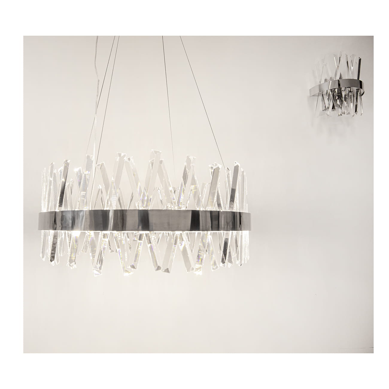 MONTE CARLO VÄGGLAMPA SILVER KROM